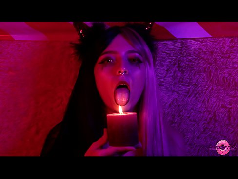 ❤️ Kirglik blowjob seksikalt succubusilt koos suu täitumisega Super seks at us ﹏