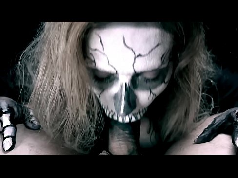 ❤️ Demon girl imeb kulli oma musta suuga ja neelab sperma. Super seks at us ﹏
